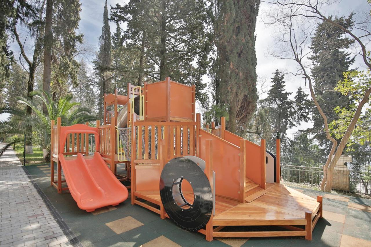 Garden Resort Gagra Exterior foto