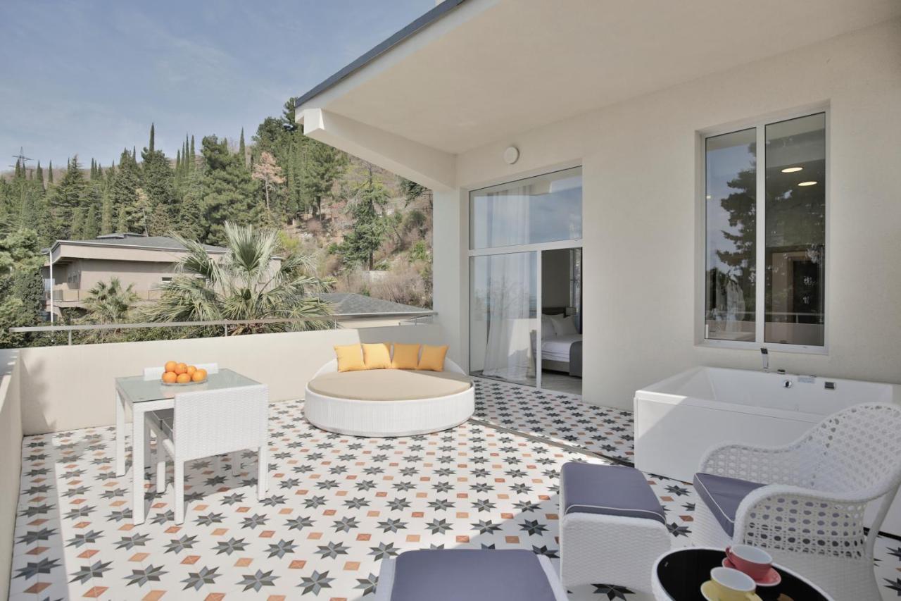 Garden Resort Gagra Exterior foto