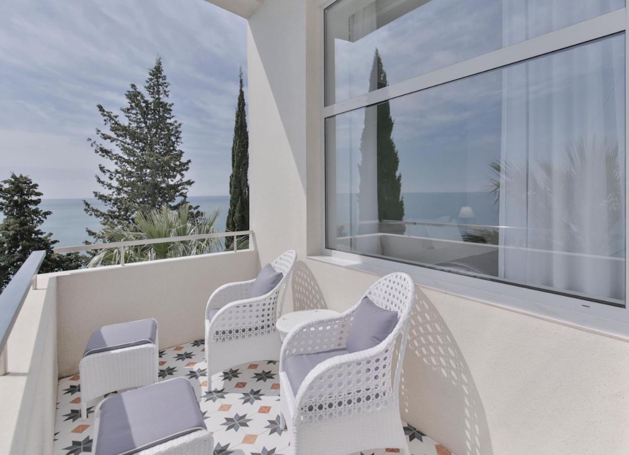 Garden Resort Gagra Exterior foto